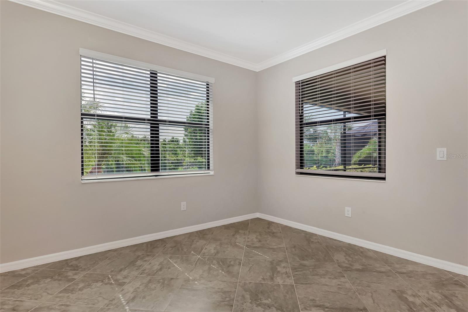 Image 22 of 42 For 10113 Fiddlewood Drive