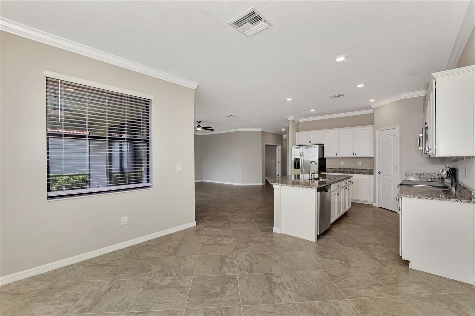Image 25 of 42 For 10113 Fiddlewood Drive