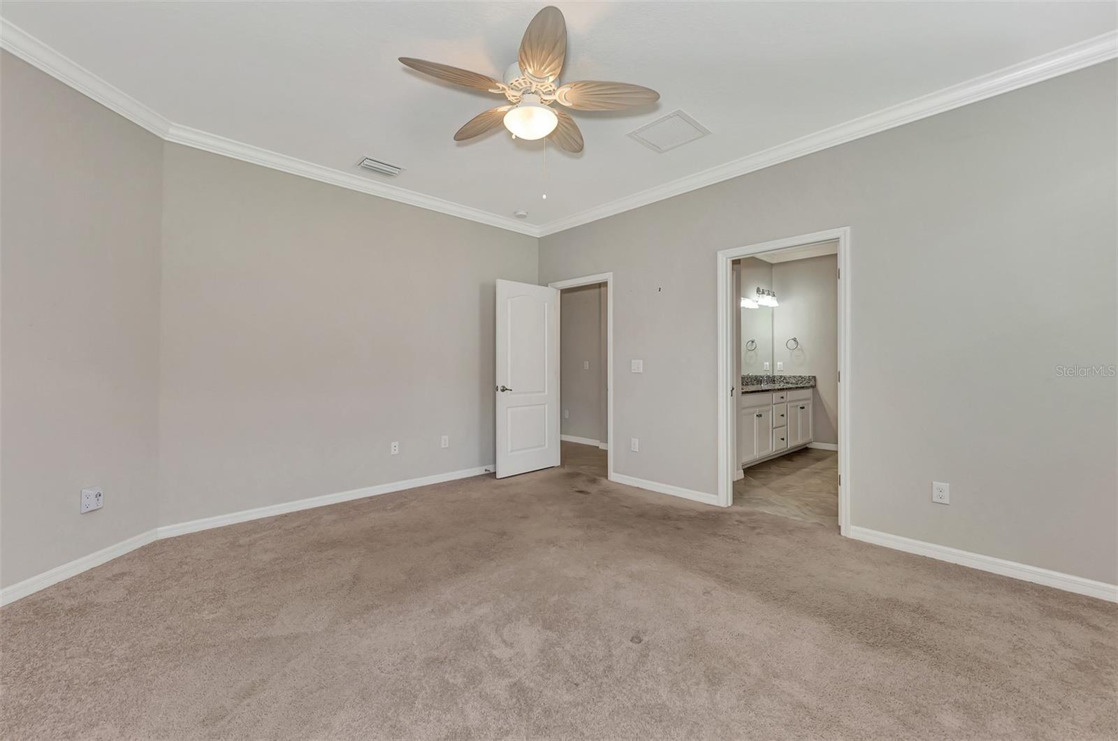 Image 26 of 42 For 10113 Fiddlewood Drive