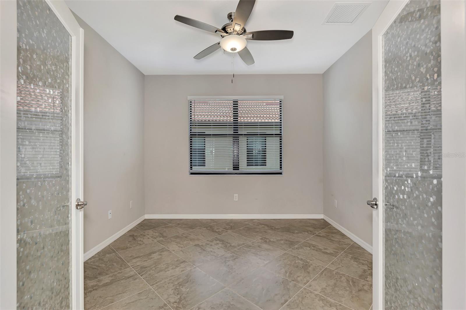 Image 33 of 42 For 10113 Fiddlewood Drive