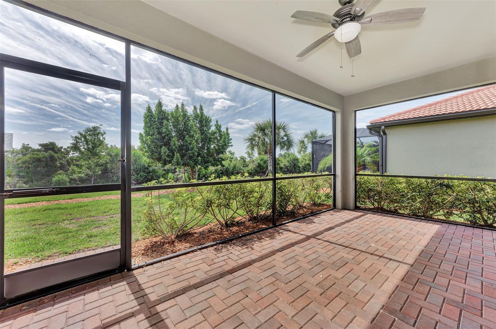 Image 36 of 42 For 10113 Fiddlewood Drive
