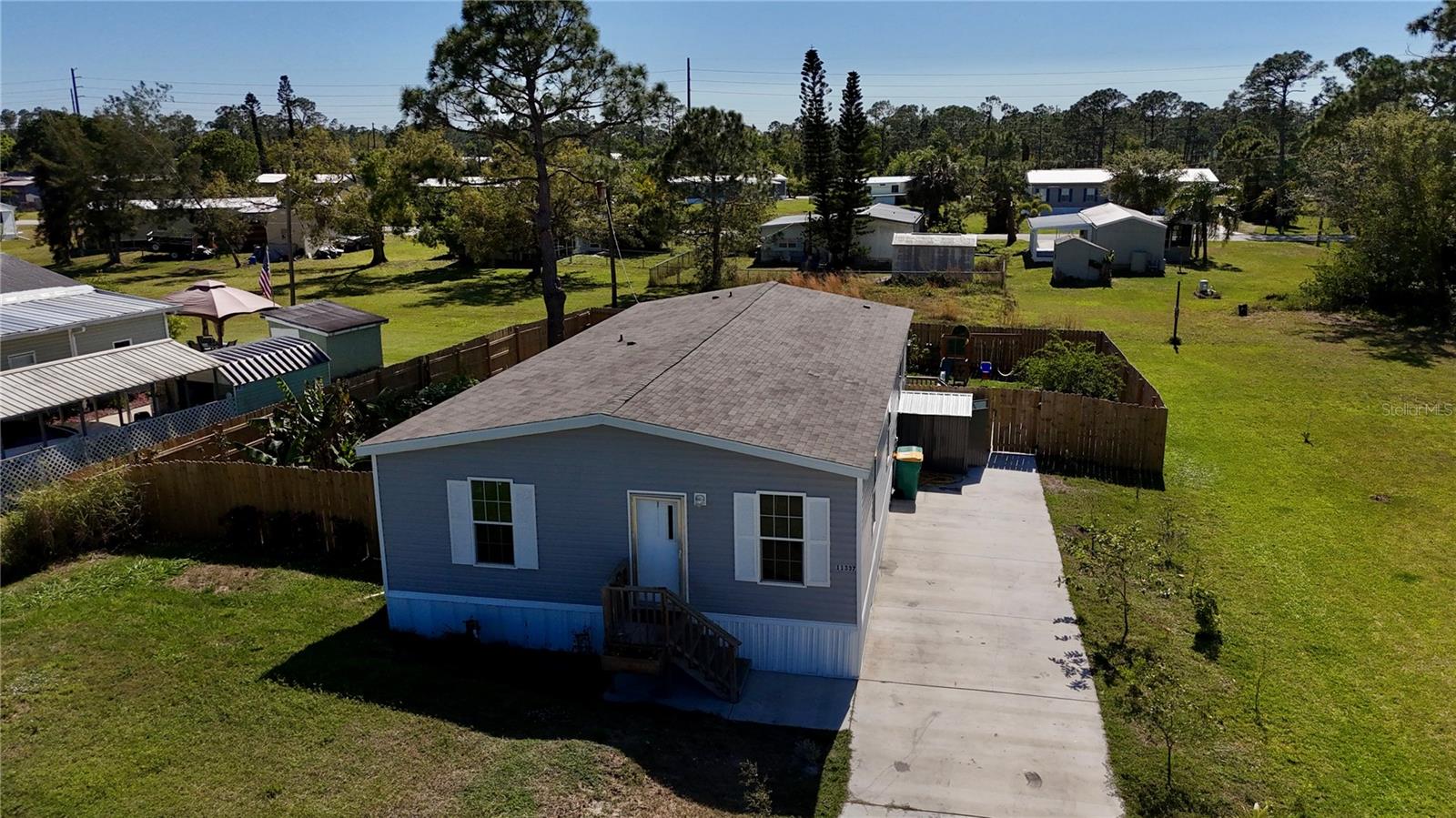 Image 3 of 11 For 11337 Pineapple Road