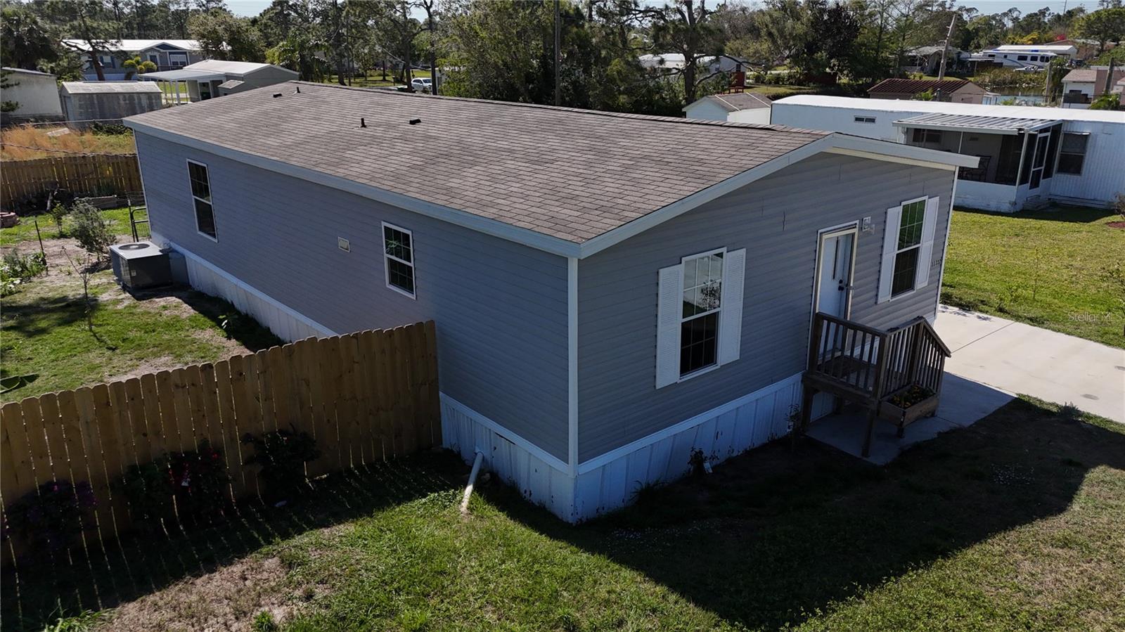Image 5 of 11 For 11337 Pineapple Road
