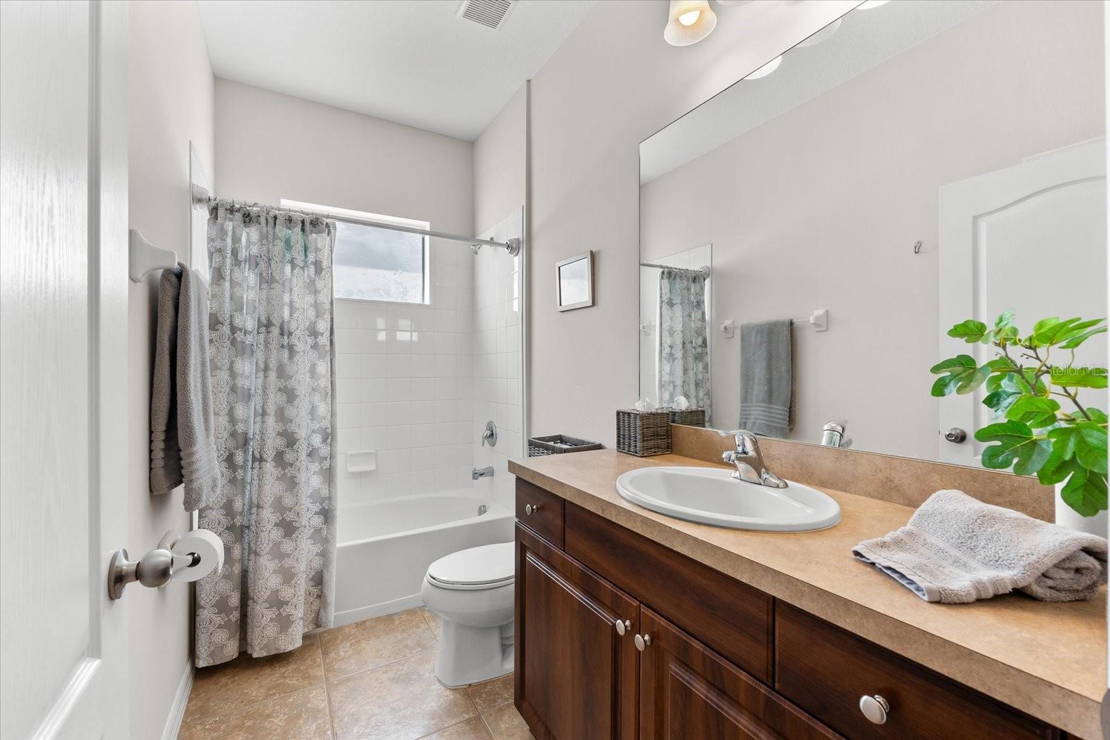 Image 25 of 68 For 4954 Newport News Circle