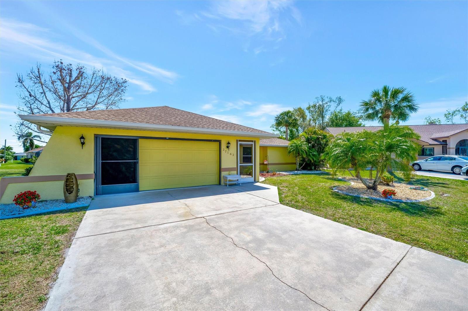 Image 11 of 58 For 27142 Villarrica Drive