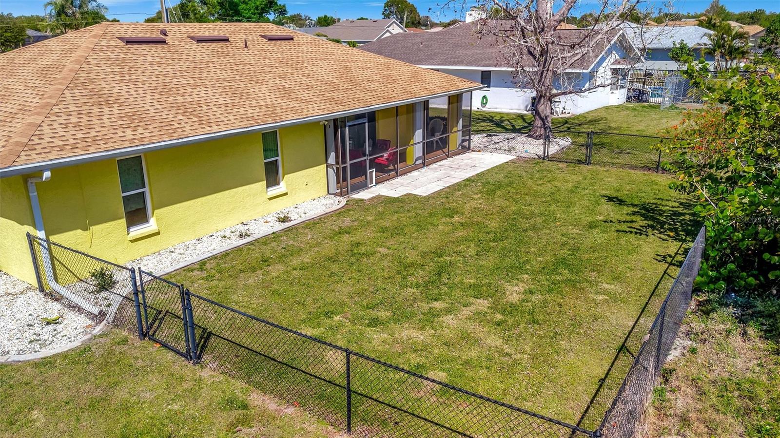 Image 4 of 58 For 27142 Villarrica Drive