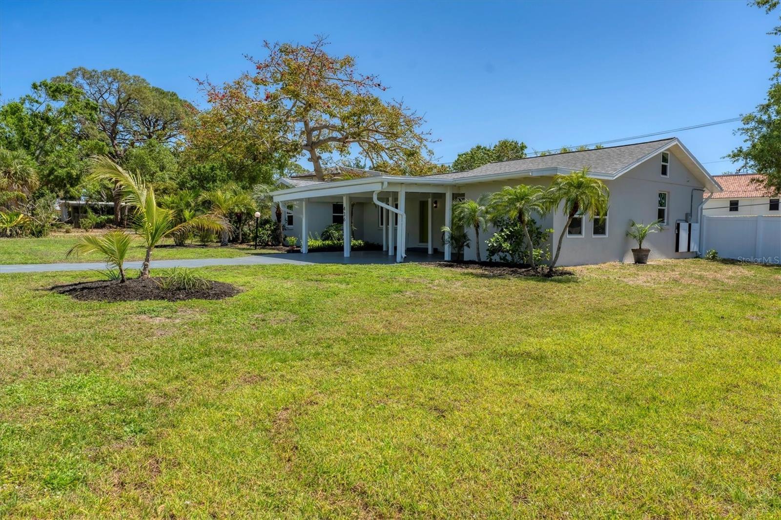 Details for 436 Parkview Drive, SARASOTA, FL 34243