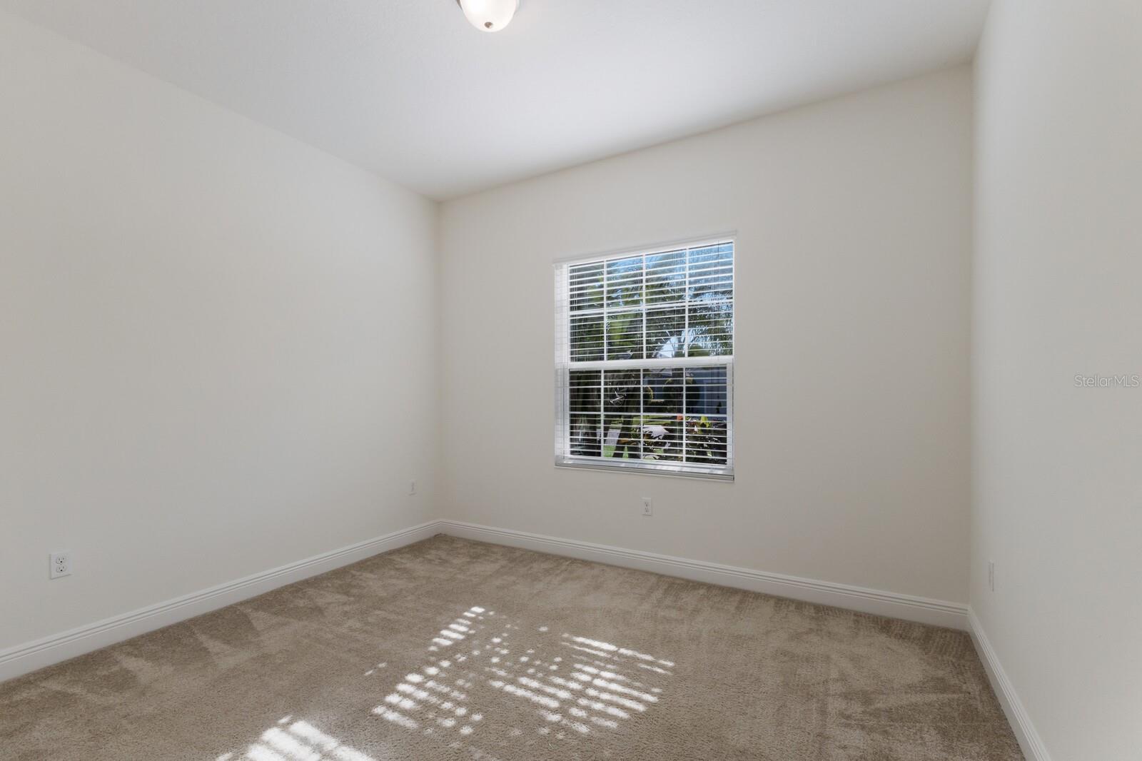 Image 17 of 27 For 7742 Ridgelake Circle