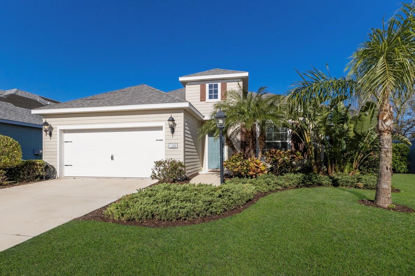 Image 2 of 27 For 7742 Ridgelake Circle