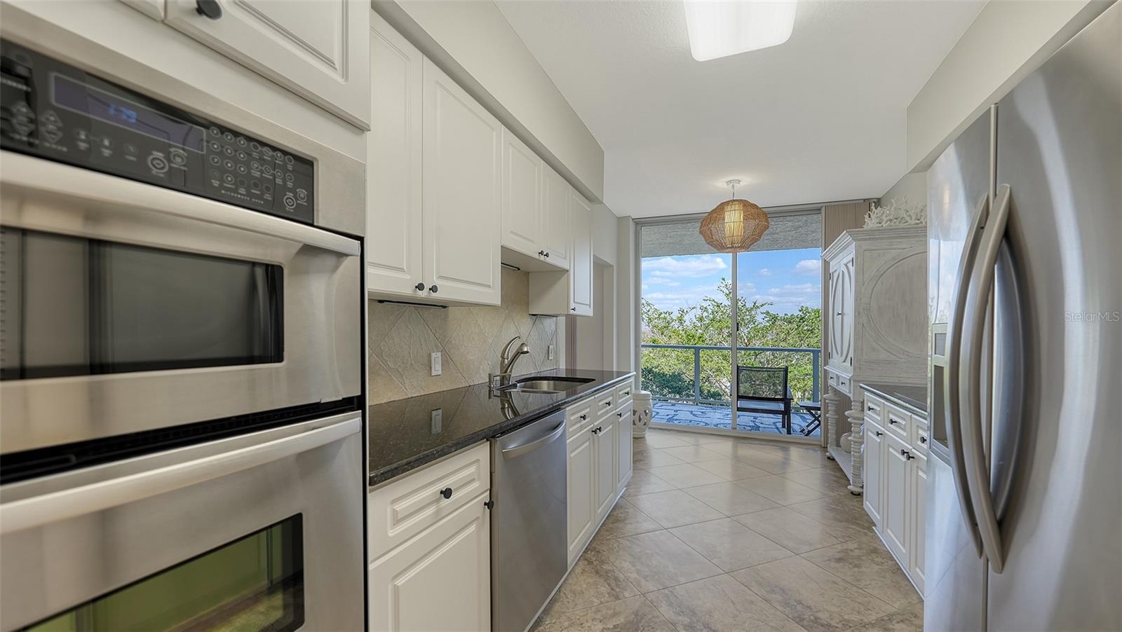 Image 21 of 61 For 1800 Benjamin Franklin Drive B308