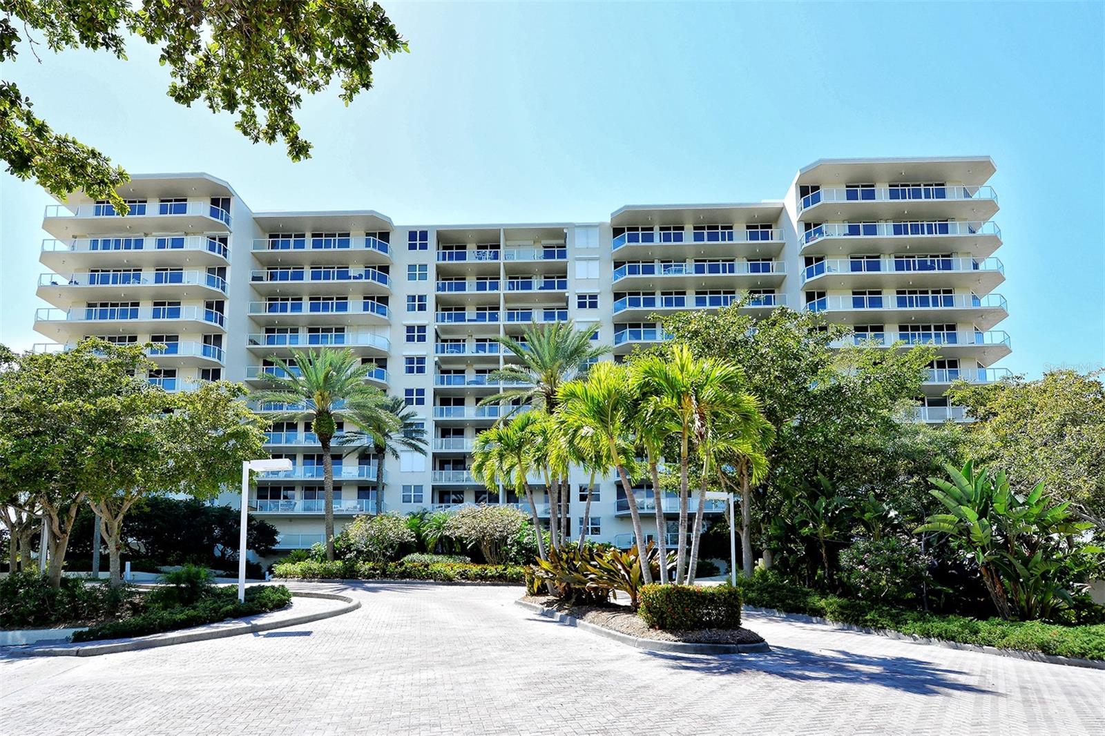 Image 39 of 61 For 1800 Benjamin Franklin Drive B308