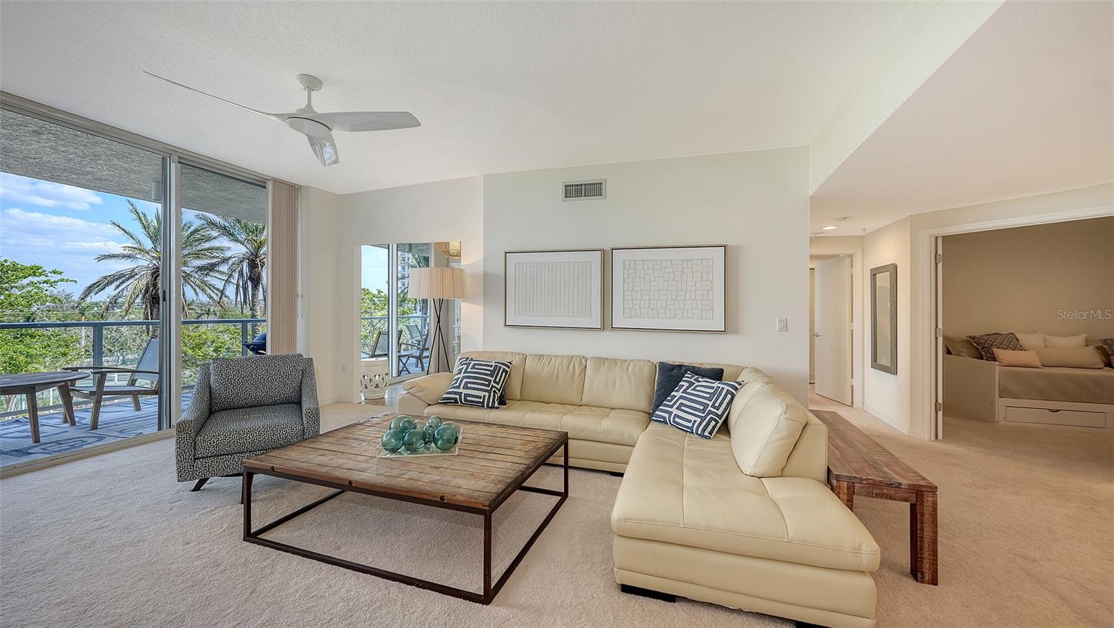 Image 5 of 61 For 1800 Benjamin Franklin Drive B308