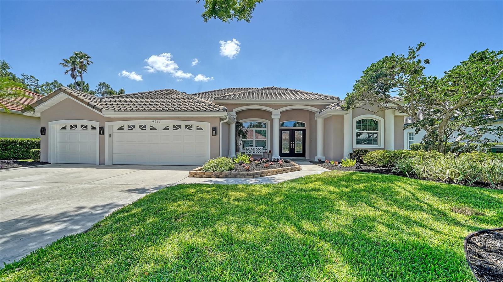 Image 3 of 49 For 4912 Old Oakleaf Drive