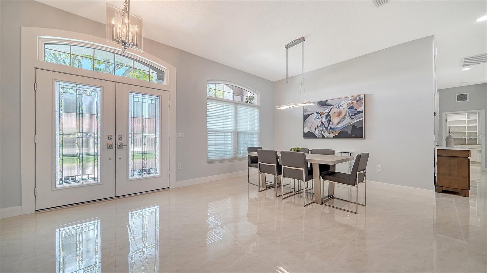 Image 5 of 49 For 4912 Old Oakleaf Drive
