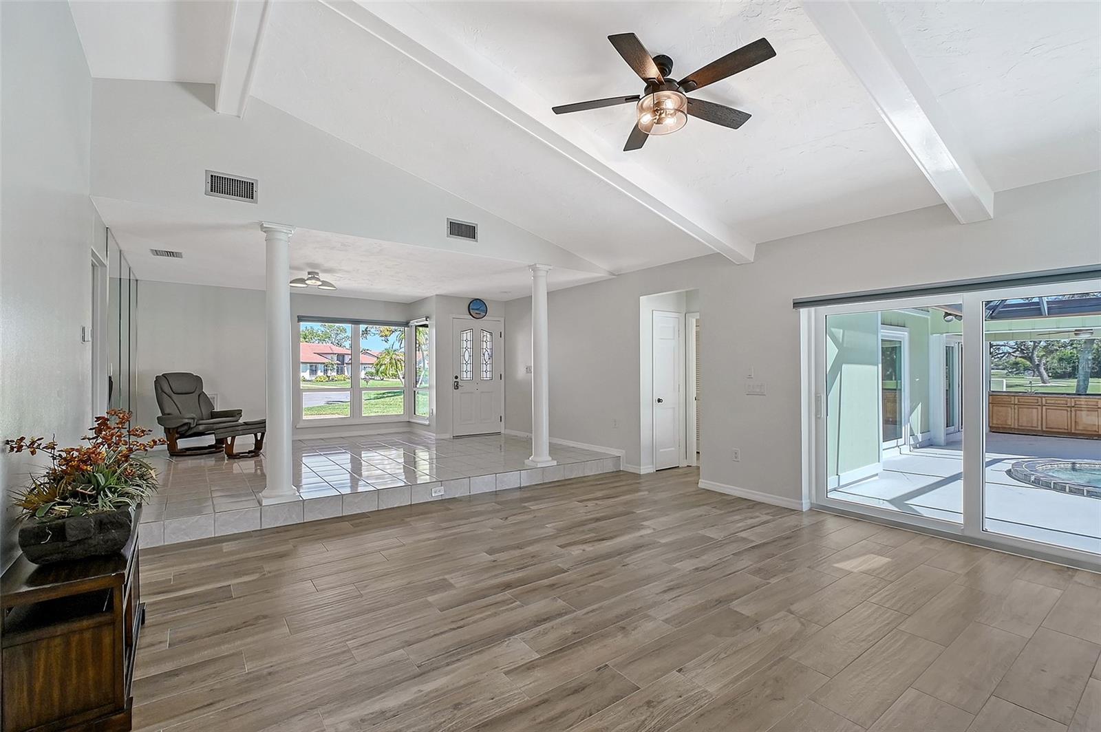 Image 6 of 82 For 3704 Prairie Dunes Drive