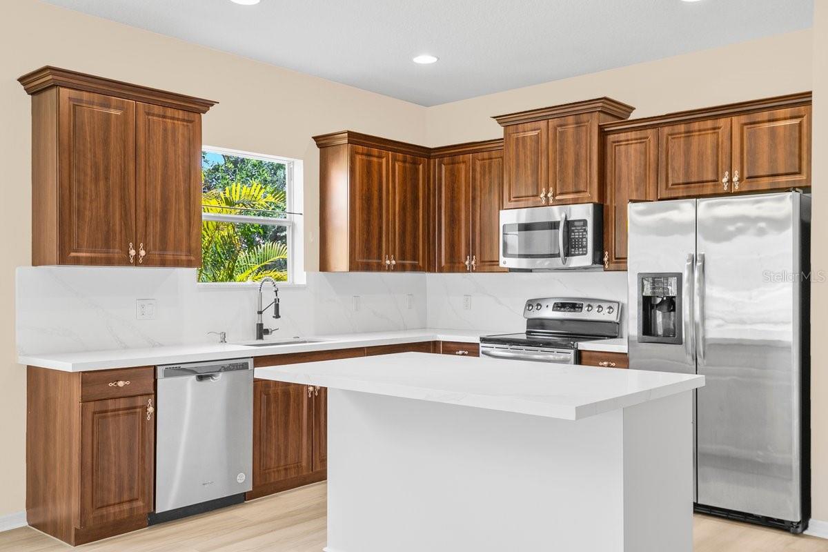 Image 9 of 43 For 11790 Fennemore Way