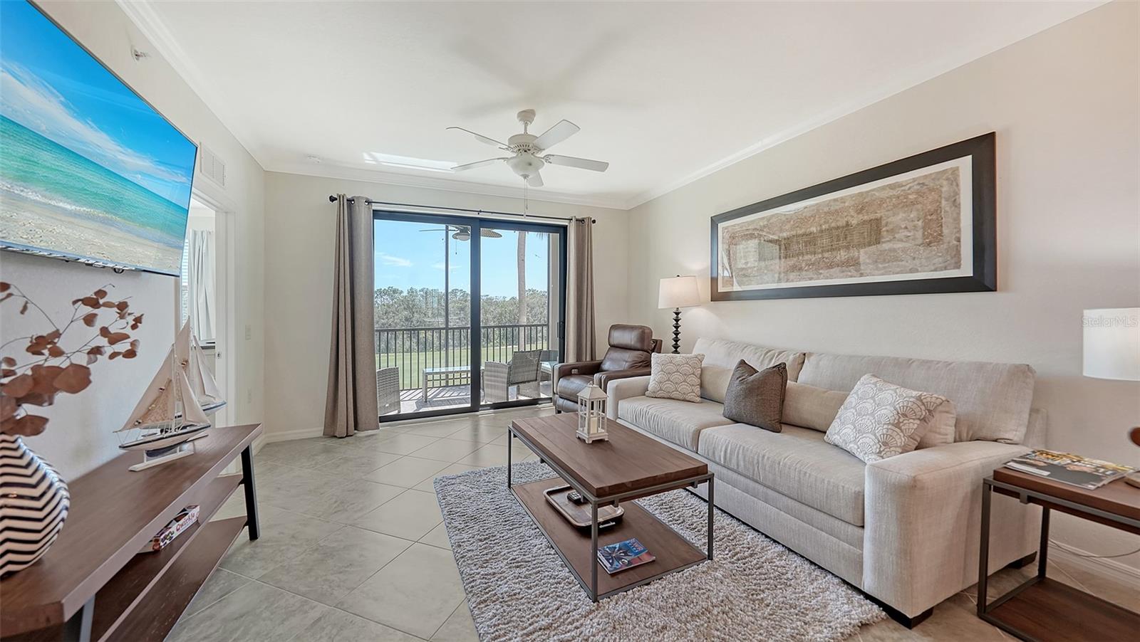Image 4 of 49 For 17510 Gawthrop Drive 305
