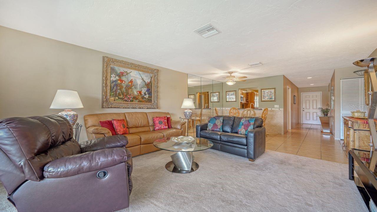 Image 10 of 39 For 5630 Golf Pointe Drive 205