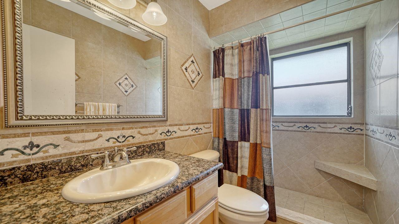 Image 23 of 39 For 5630 Golf Pointe Drive 205