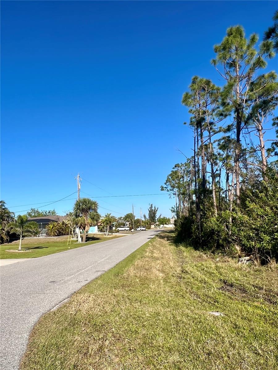 Image 9 of 26 For 15249 Red Head Avenue