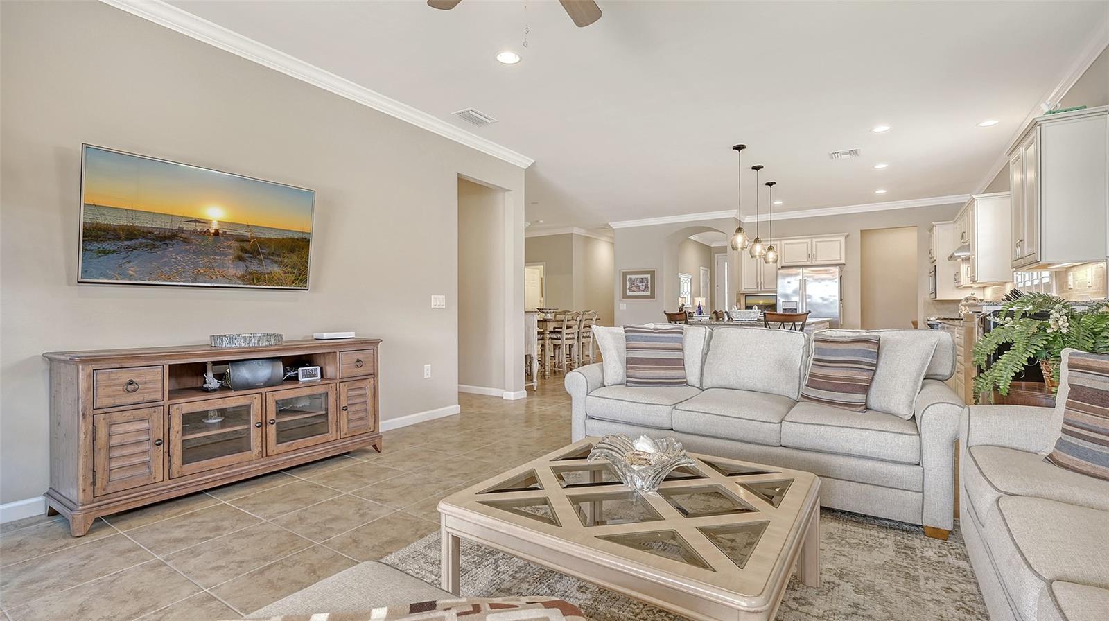 Image 15 of 90 For 5562 Rain Lily Court