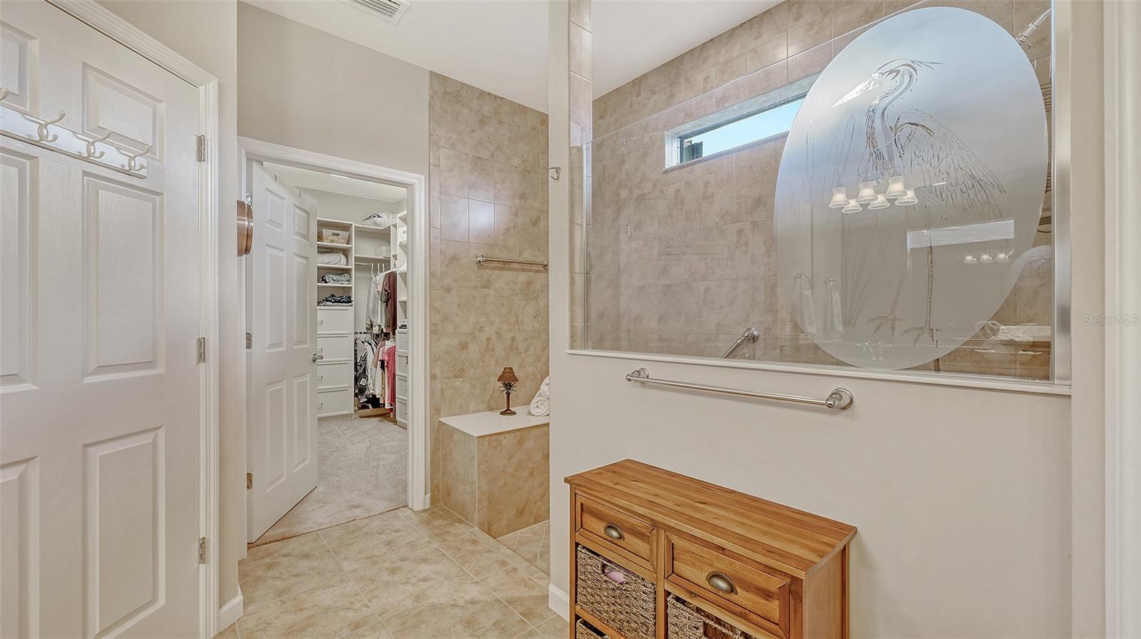 Image 31 of 90 For 5562 Rain Lily Court