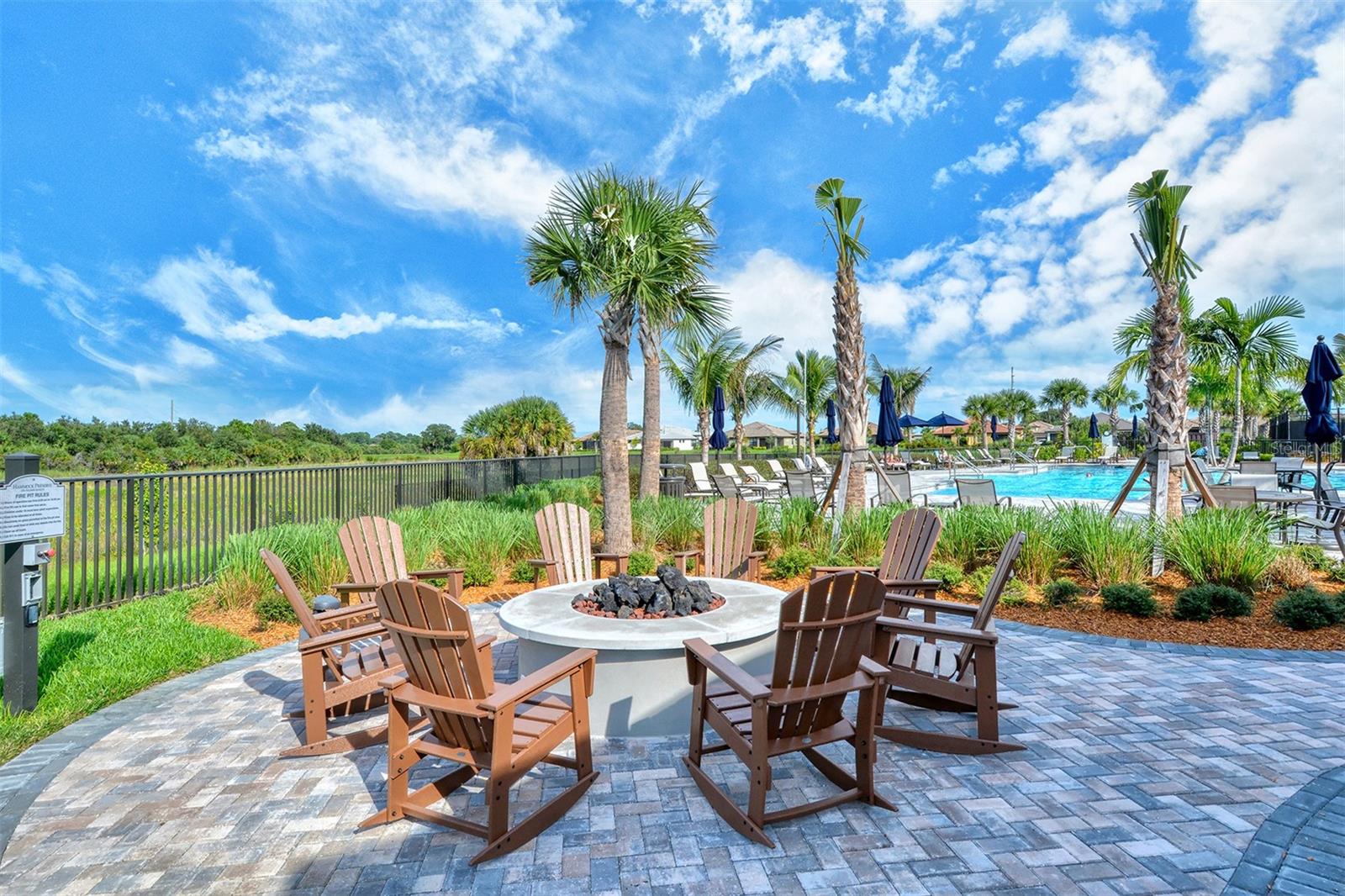 Image 68 of 90 For 5562 Rain Lily Court