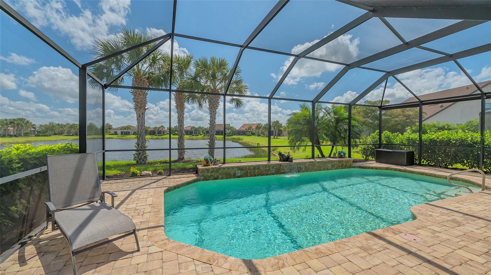 Image 7 of 90 For 5562 Rain Lily Court