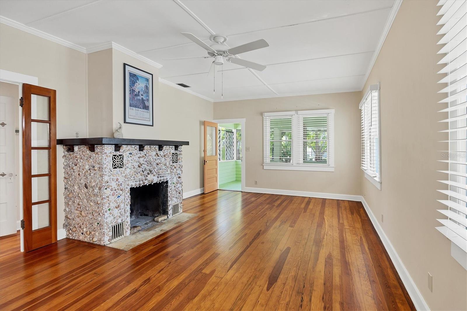 Image 9 of 40 For 1679 Arlington Street