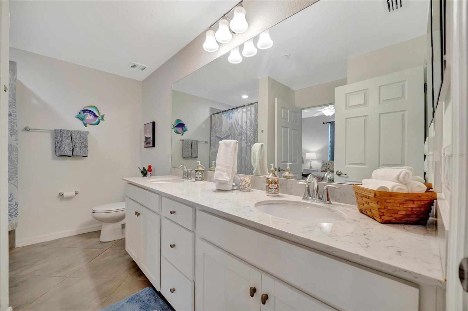 Image 30 of 33 For 17724 Gawthrop Drive 101