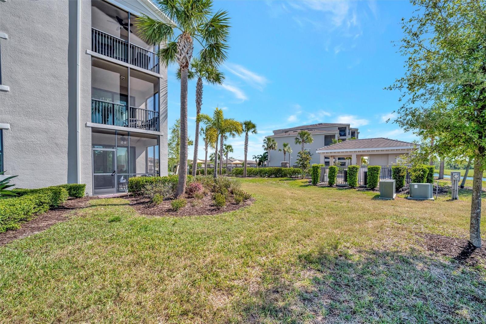 Image 9 of 33 For 17724 Gawthrop Drive 101