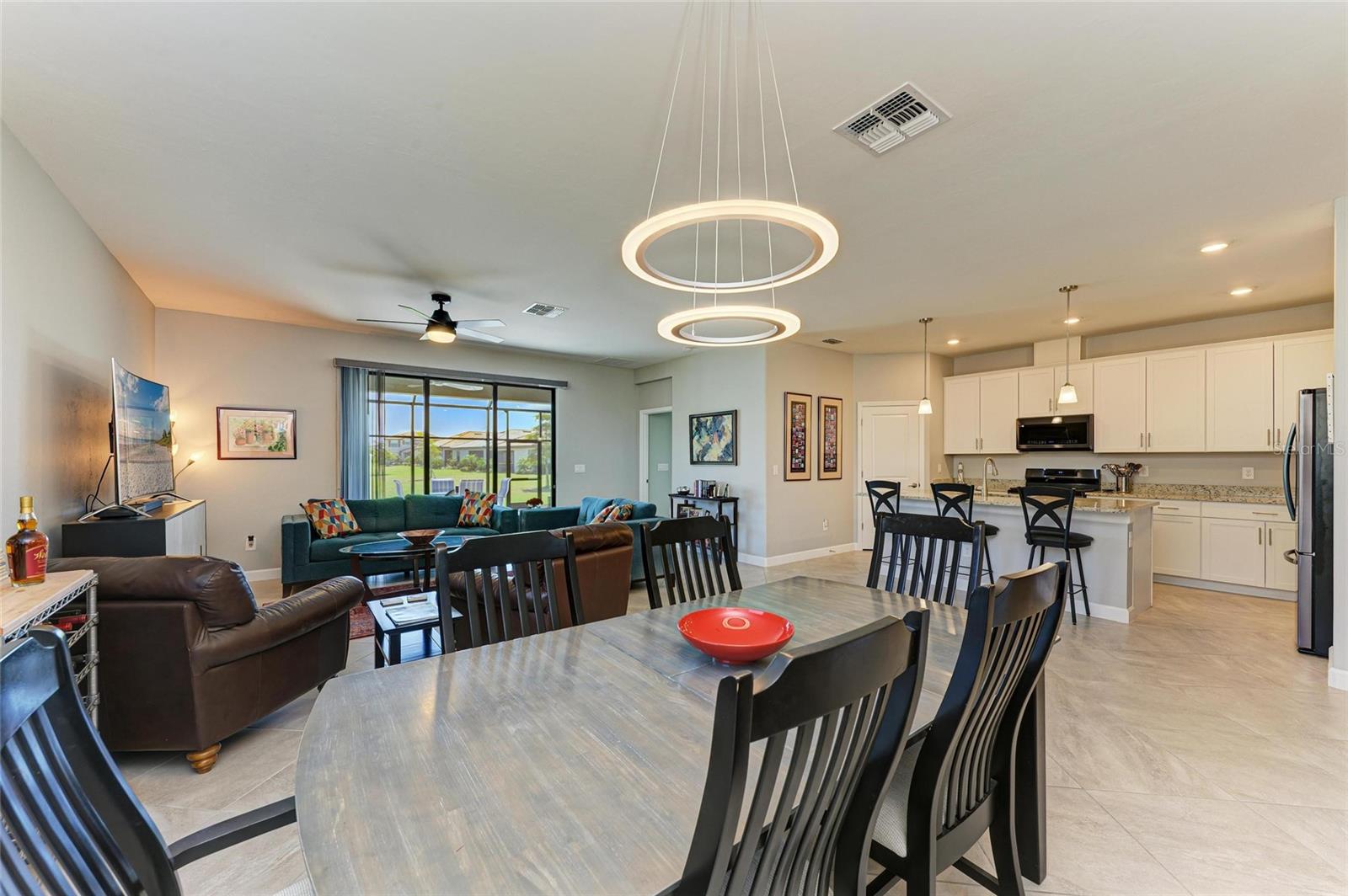 Image 19 of 68 For 5129 Marina Basin Court