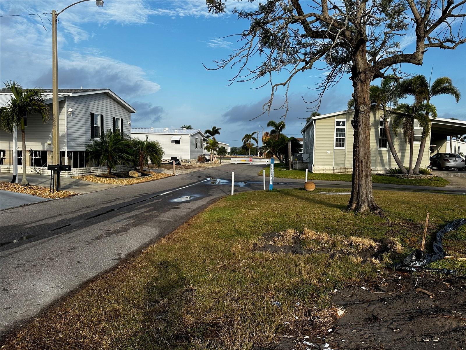 Image 10 of 10 For 269 Jamaica Drive