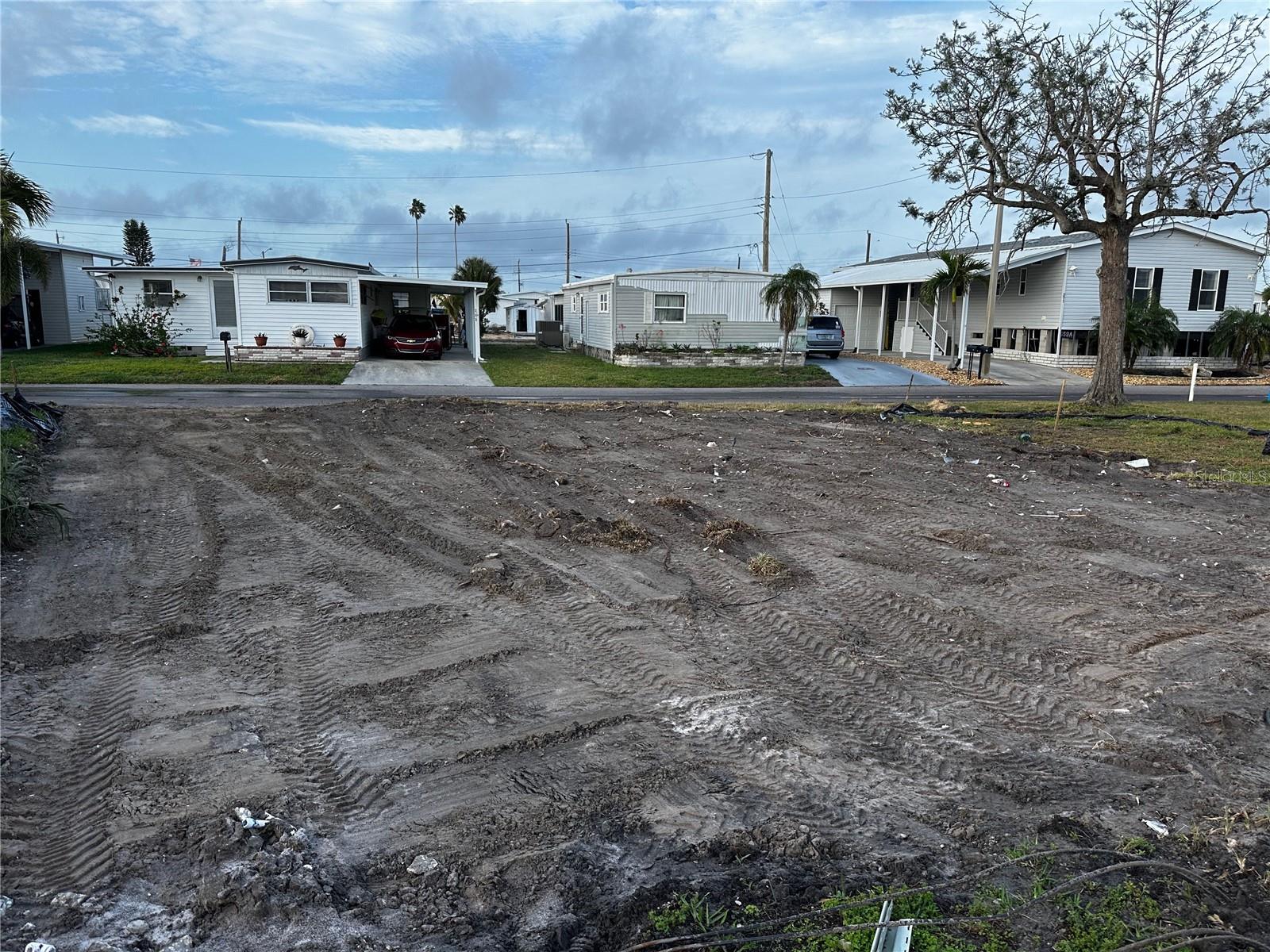 Image 6 of 10 For 269 Jamaica Drive