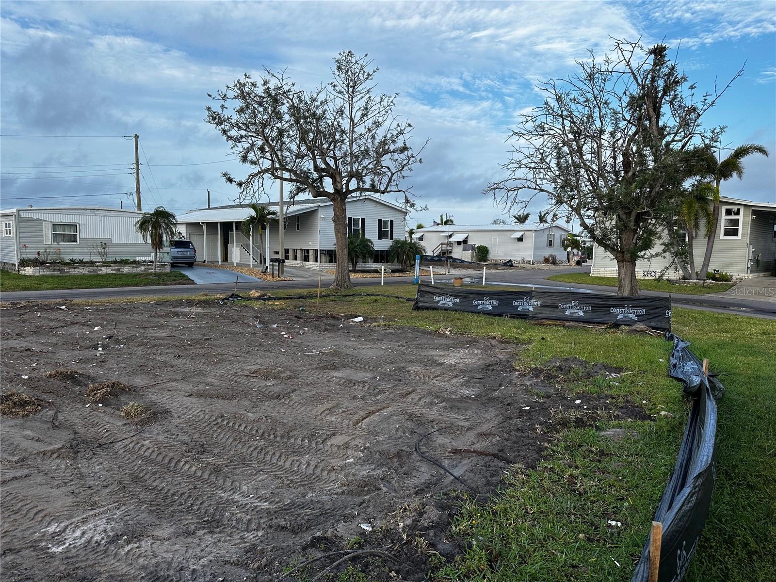 Image 7 of 10 For 269 Jamaica Drive