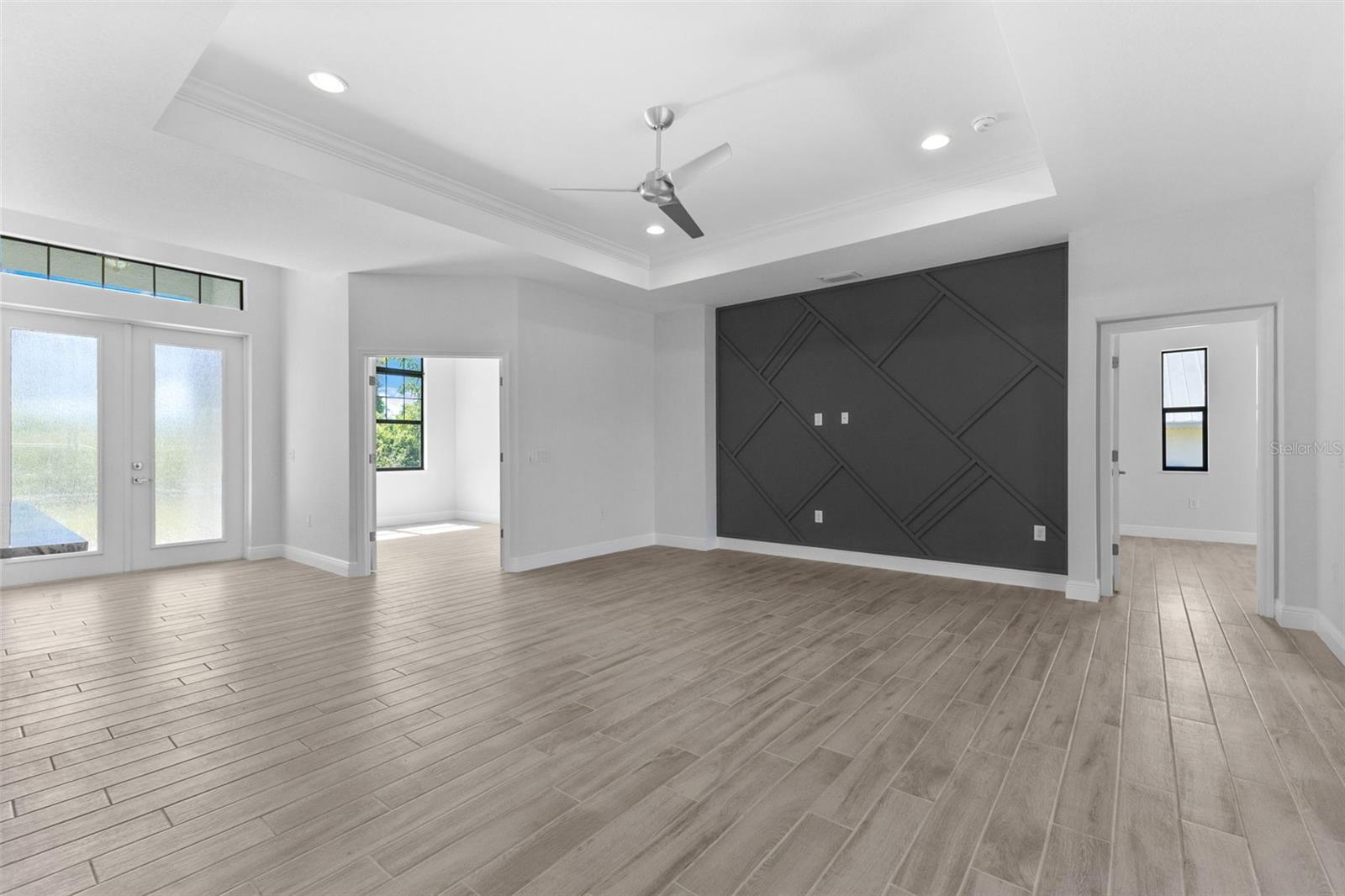 Listing photo id 16 for 12396 Bacchus Road