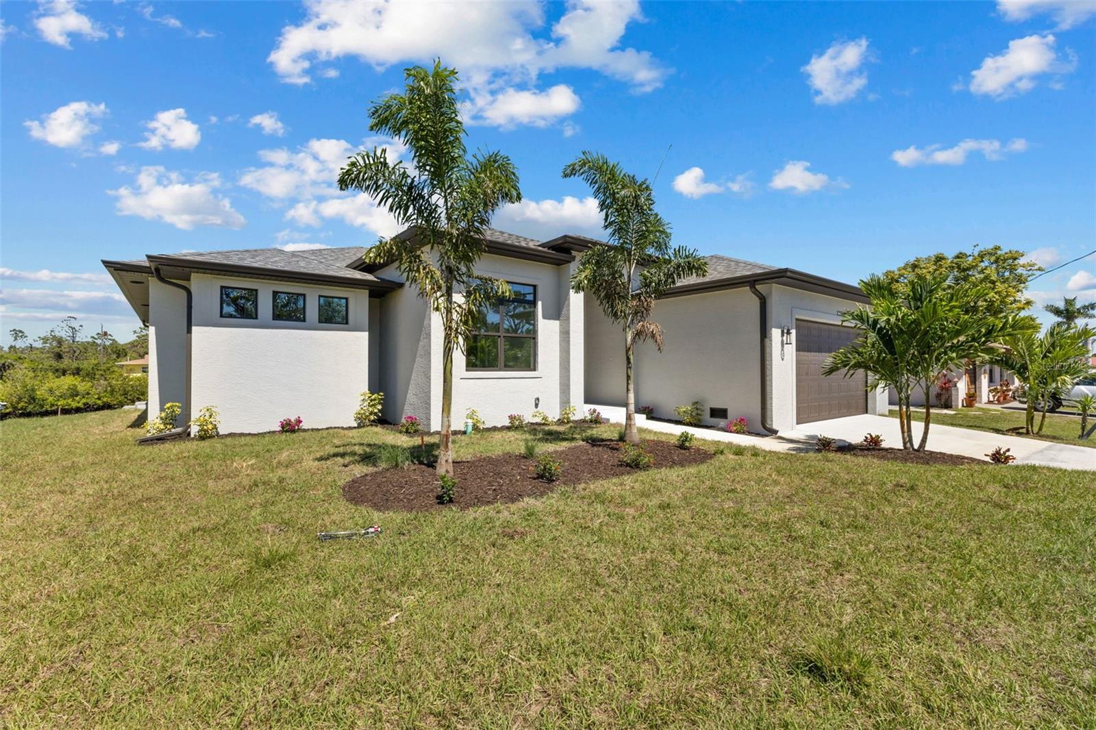 Listing photo id 37 for 12396 Bacchus Road