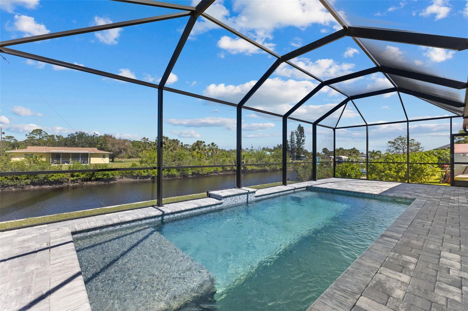 Listing photo id 2 for 12396 Bacchus Road