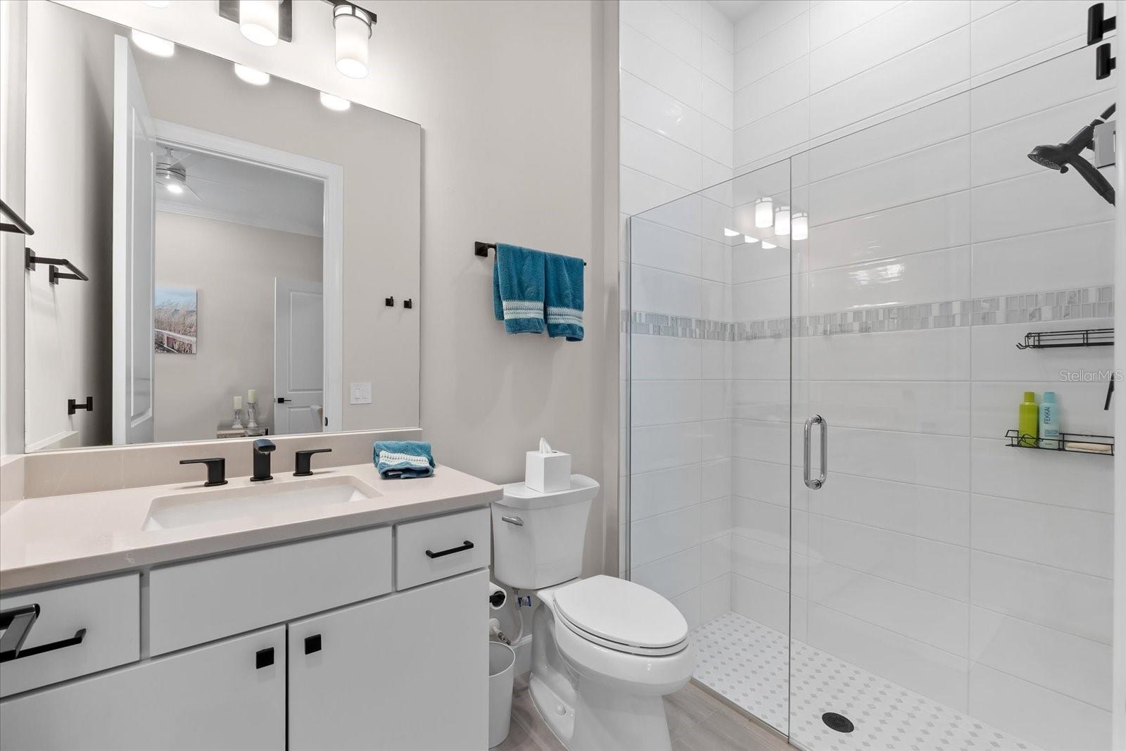 Image 19 of 75 For 17916 Northwood Place