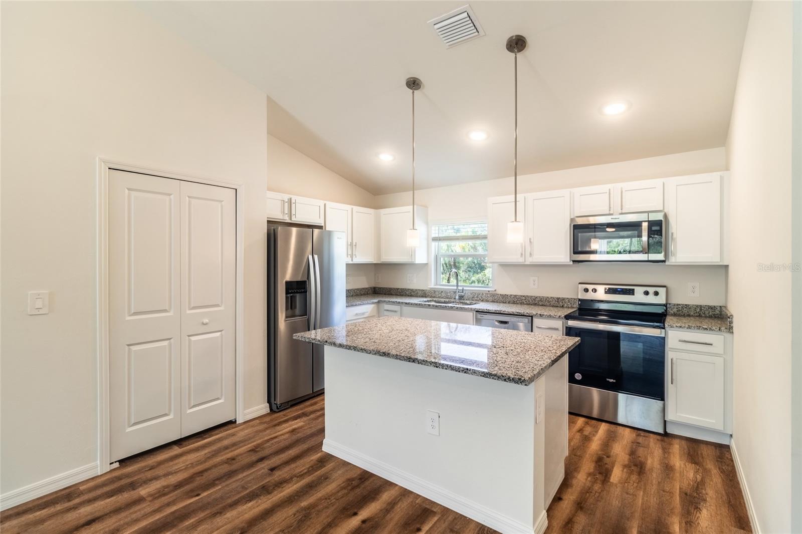 Image 9 of 35 For 1871 Waltrip Street
