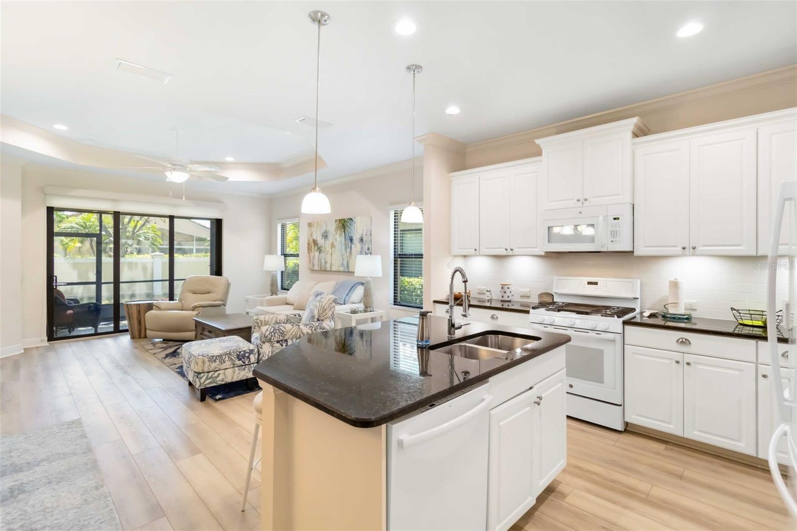 Image 10 of 43 For 6492 Positano Court