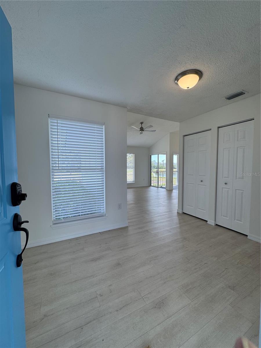 Image 4 of 34 For 859 Audubon Drive 859