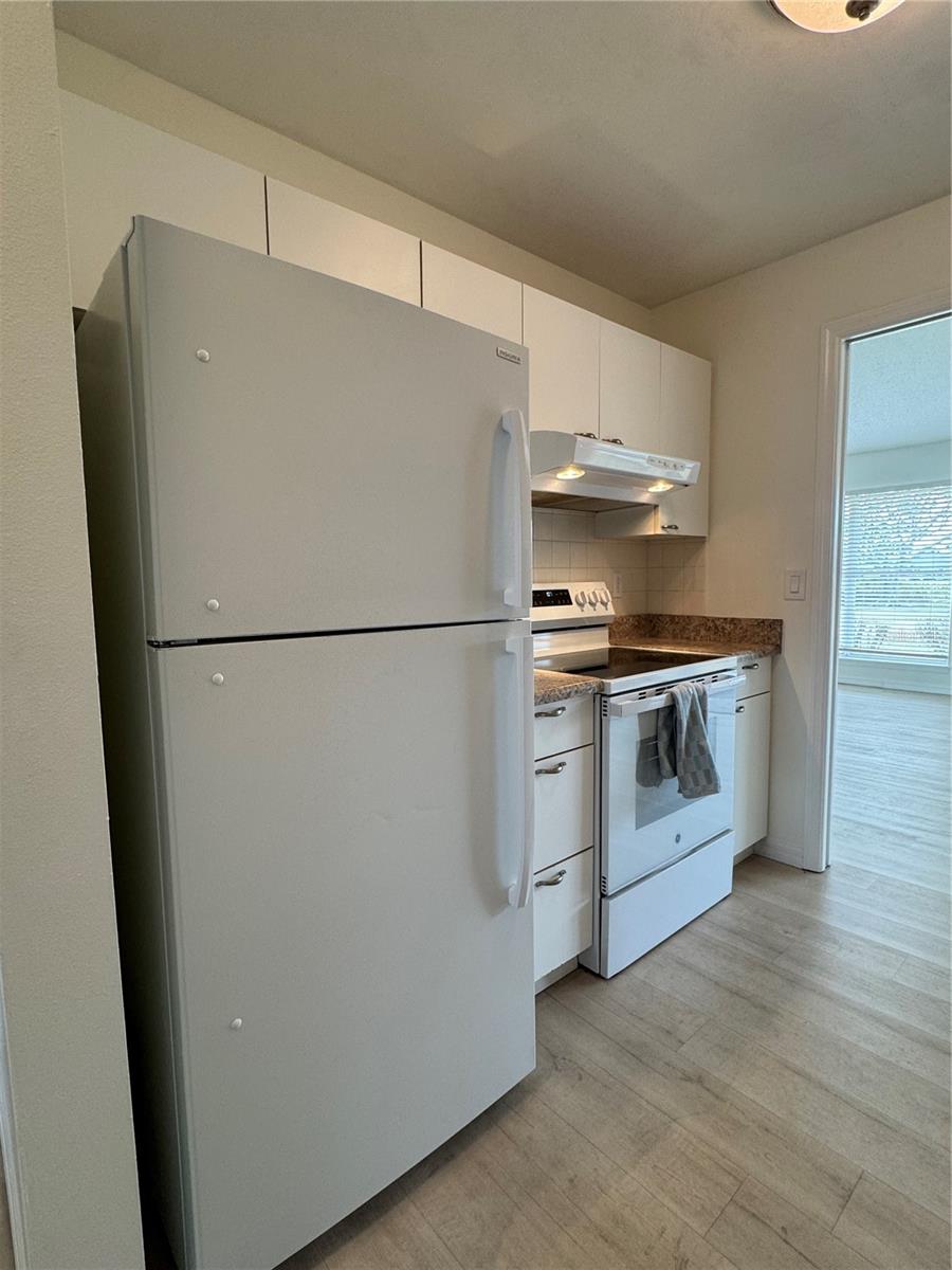 Image 8 of 34 For 859 Audubon Drive 859