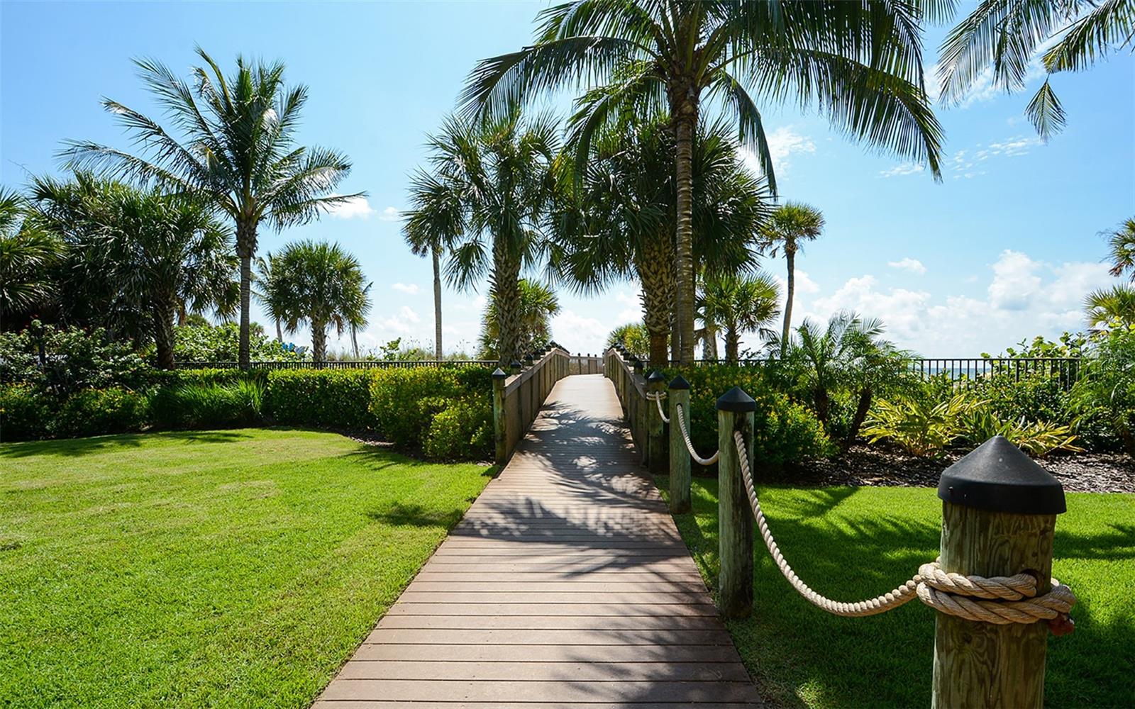 Image 29 of 46 For 915 Seaside Drive 613, Weeks