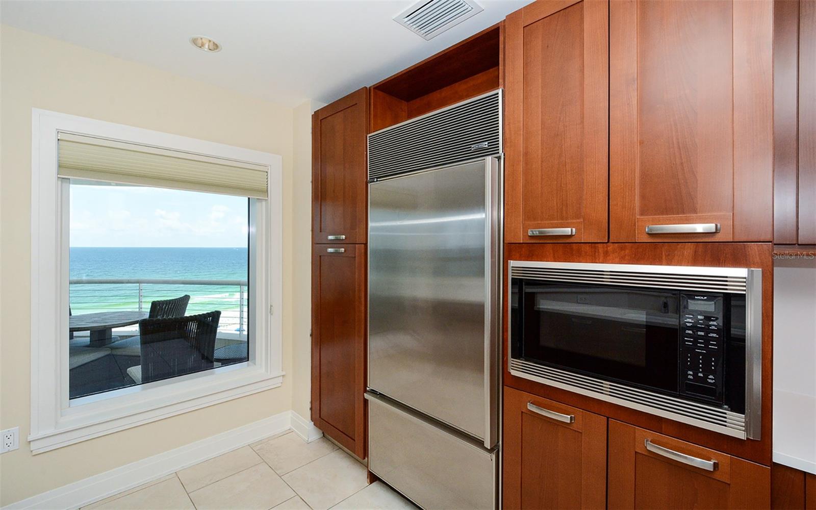 Image 9 of 46 For 915 Seaside Drive 613, Weeks