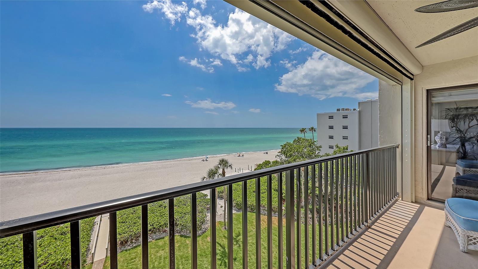 Image 14 of 72 For 2675 Gulf Of Mexico Drive 403