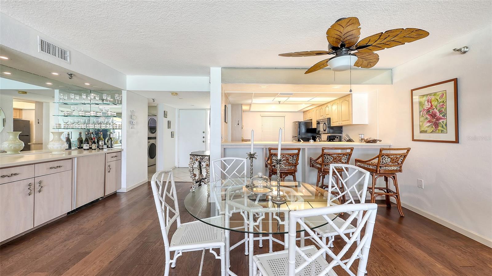 Image 17 of 72 For 2675 Gulf Of Mexico Drive 403