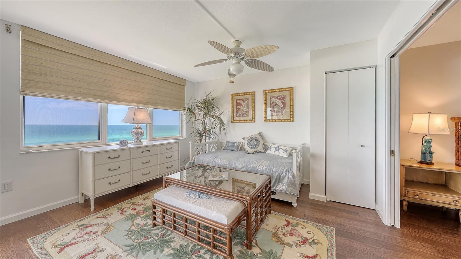 Image 30 of 72 For 2675 Gulf Of Mexico Drive 403