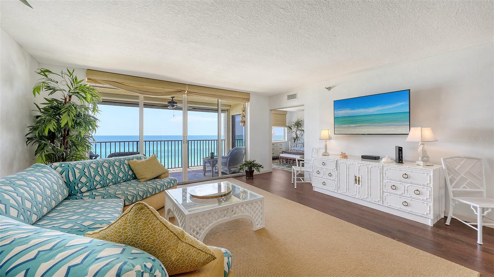 Image 8 of 72 For 2675 Gulf Of Mexico Drive 403