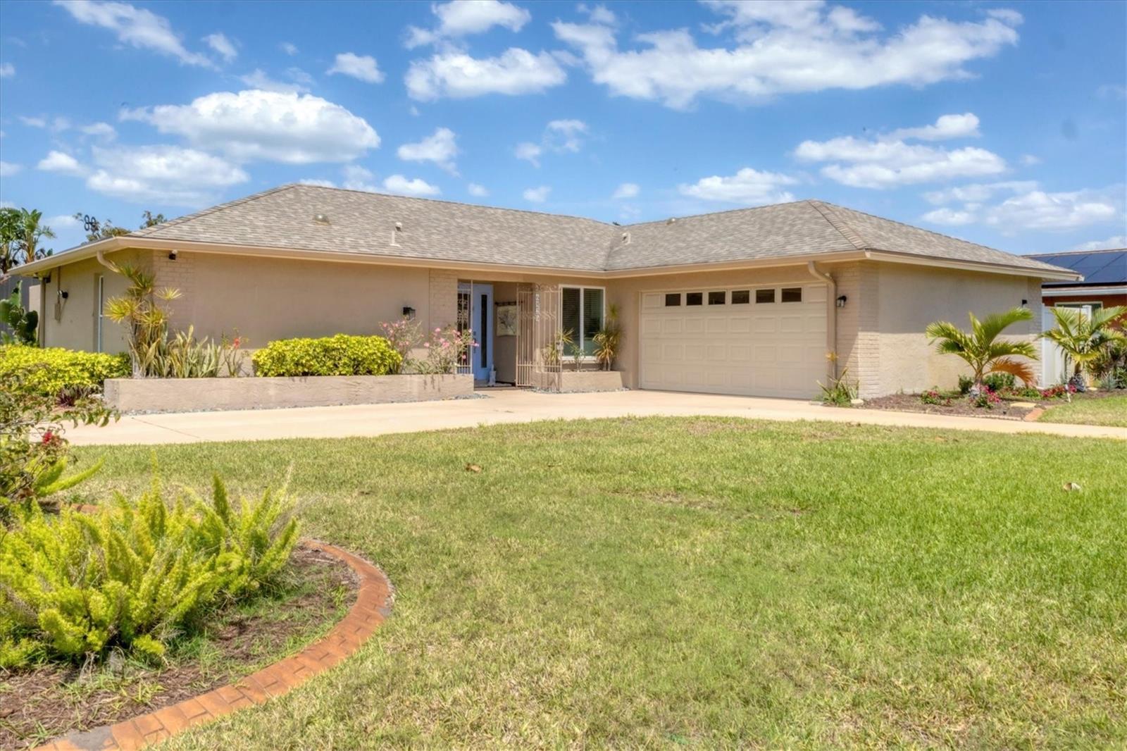 Image 2 of 33 For 6820 19th Avenue W